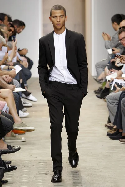 Look 4